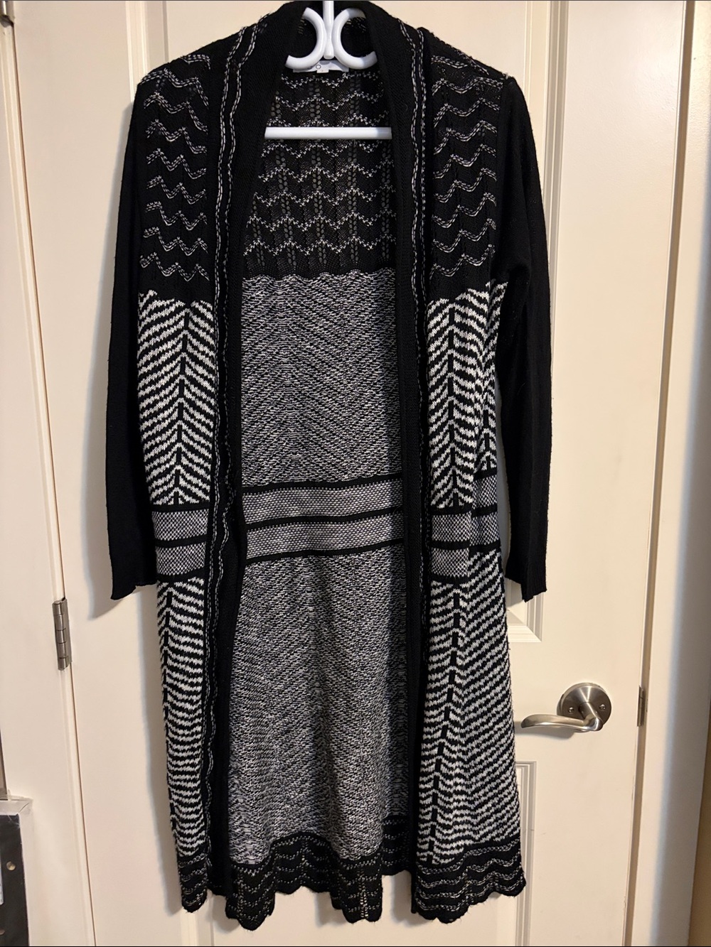 cleo Black and White Patterned Open-Front Knit Cardigan